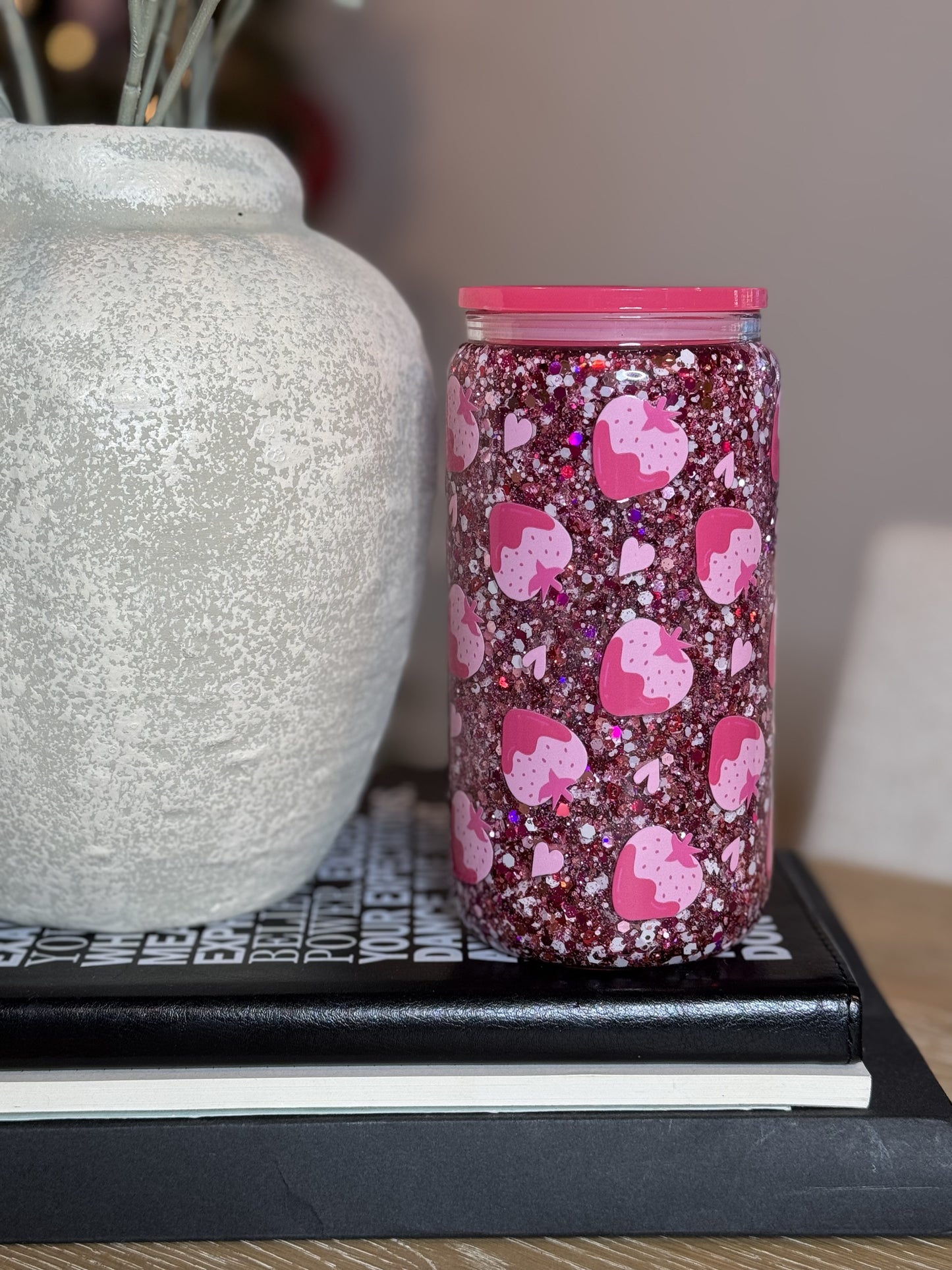 #201 Chocolate Covered Strawberries 16oz Cup Wrap